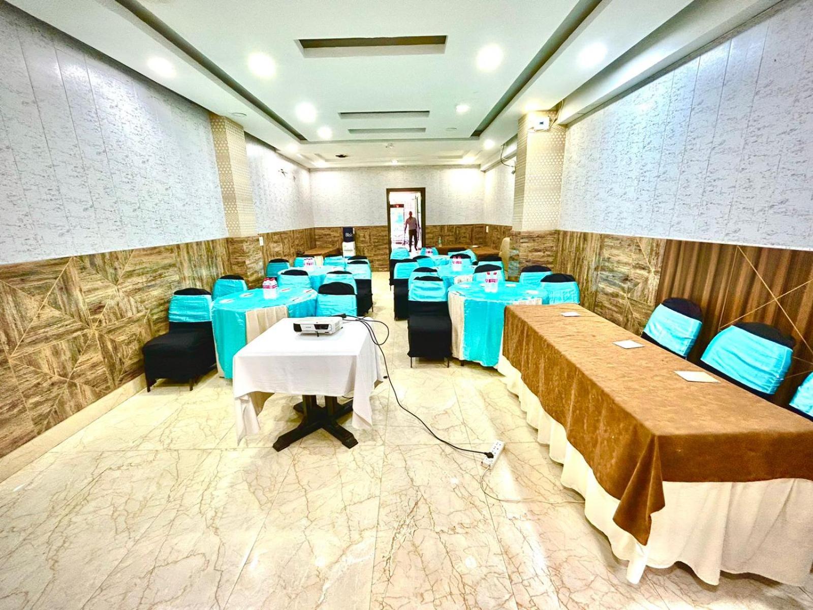 Hotel The Tomar Hospitality à New Delhi Extérieur photo