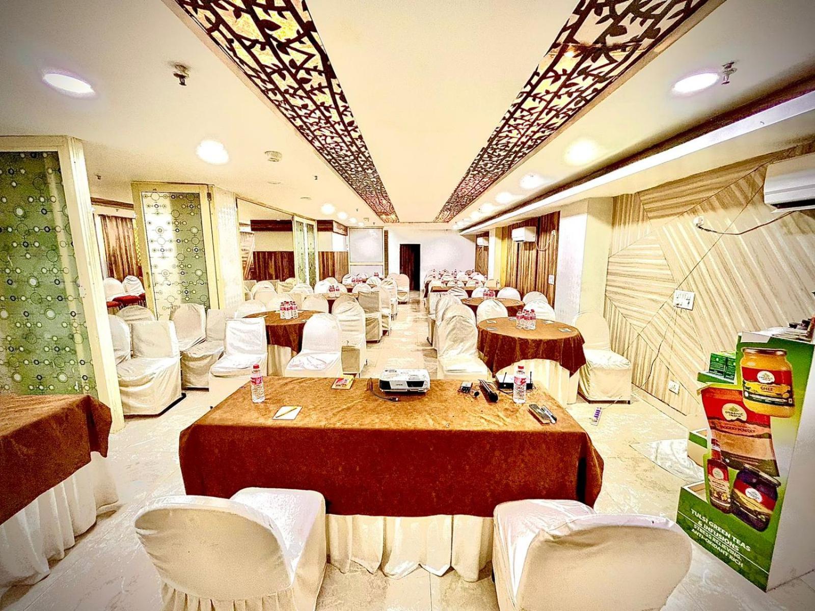 Hotel The Tomar Hospitality à New Delhi Extérieur photo